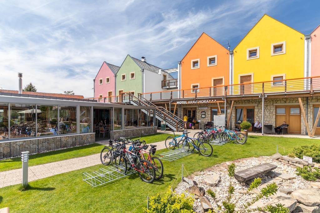 Hotel Kravi Hora Boretice Exterior photo
